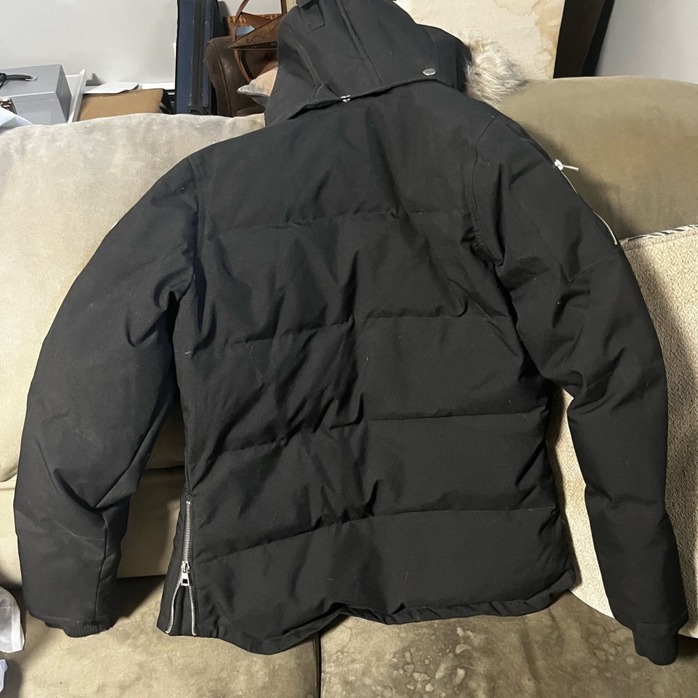 Woman’s Medium Black Storm Mountain Winter Coat.